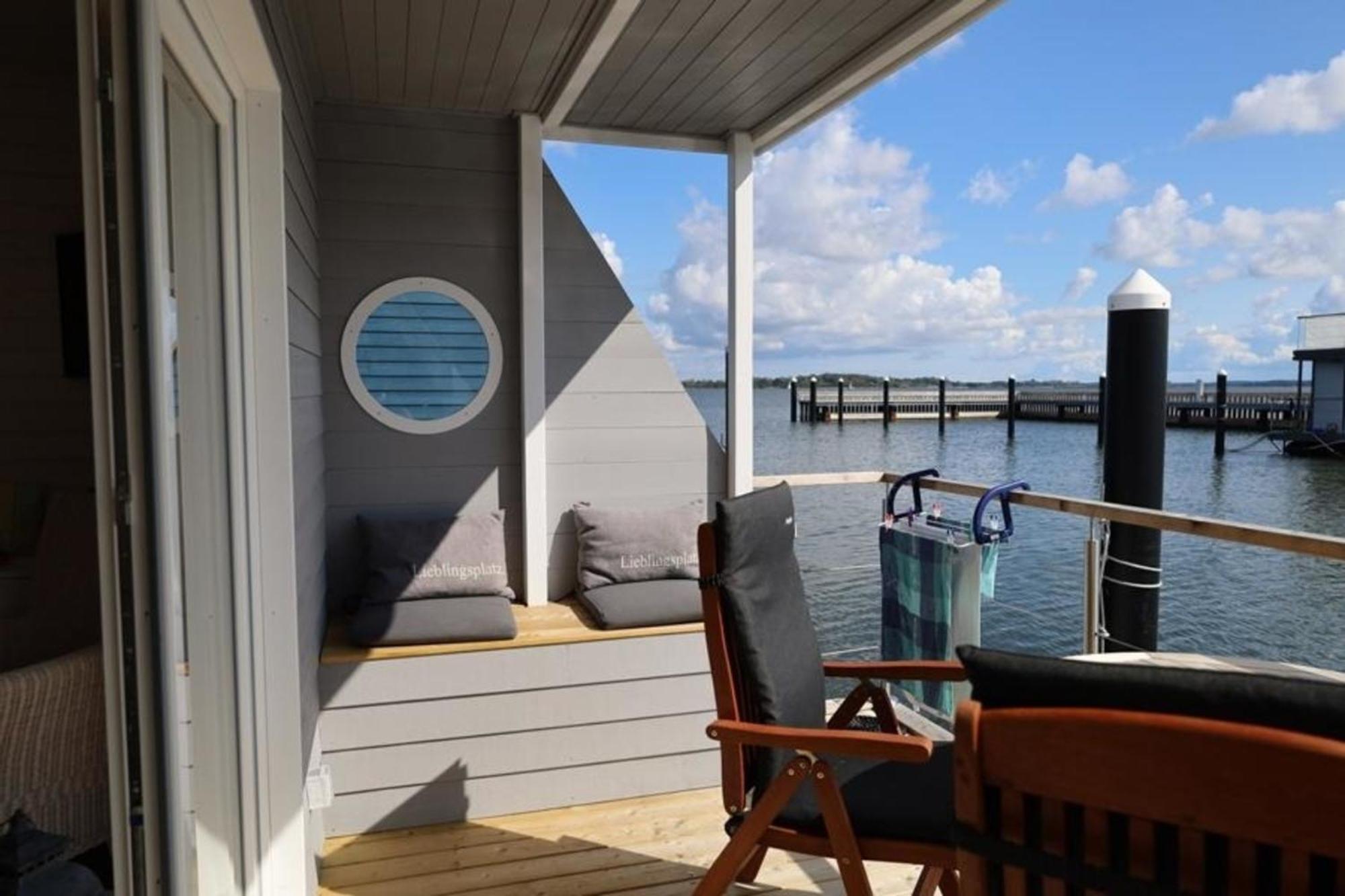 Hausboot Liliput Hotel Щралзунд Екстериор снимка